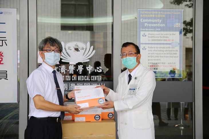 攔截病毒 慈濟捐贈60萬劑抗原快篩試劑